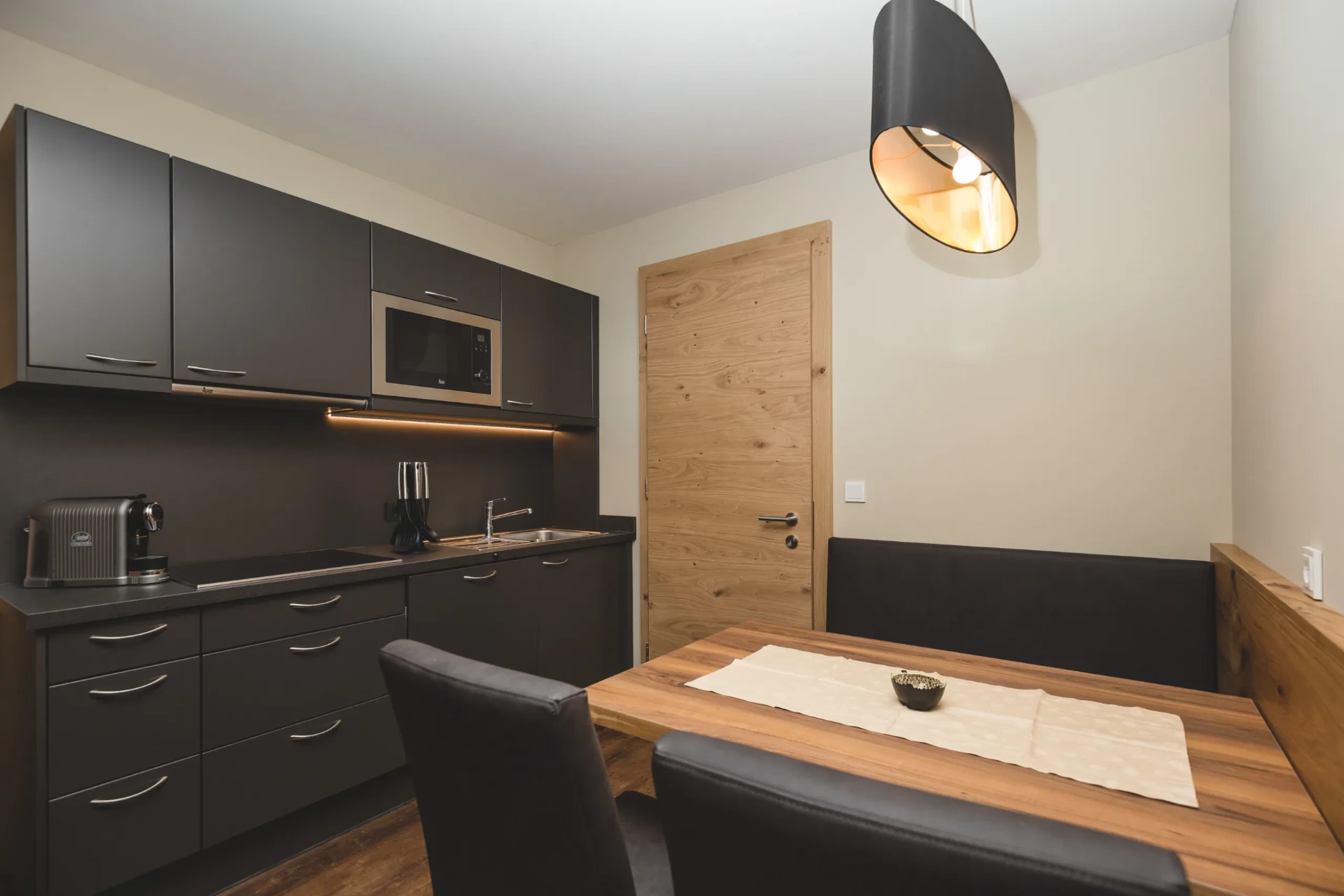 Apartment für 2 Personen – Wohnküche mit Essbereich